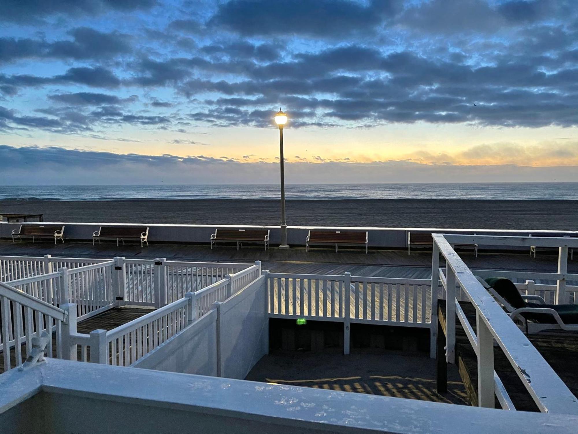 Sea Foam Ocean Front 1005 Apartment Ocean City Exterior photo